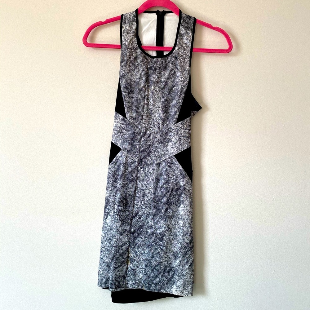 SEXY PARTY DRESS bodycon black and white print AKIRA vintage